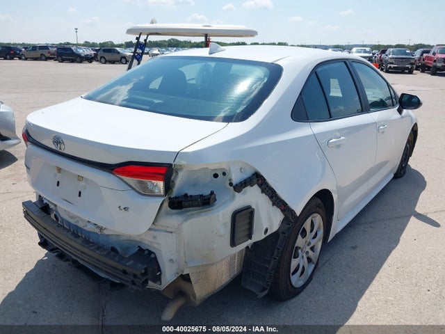 Toyota COROLLA LE 2022 5YFEPMAE0NP338272 Image 4