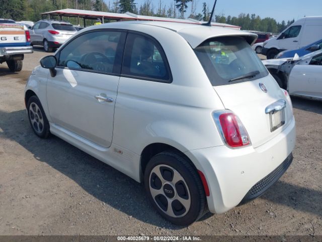 2013 FIAT 500E 3C3CFFGE2DT753414 Photo 2