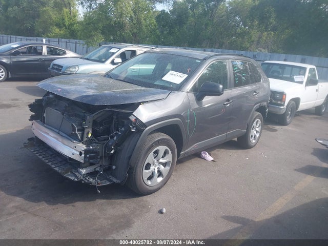 Toyota RAV4 LE 2021 2T3H1RFVXMW182976 Image 2