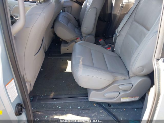 5TDYZ3DC0HS779729 Toyota Sienna Xle 8 Passenger