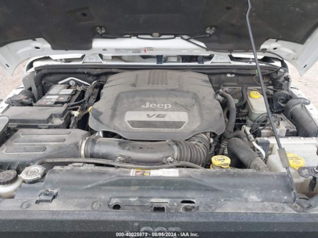 1C4BJWEG6EL243946 Jeep Wrangler Unlimited Sahara