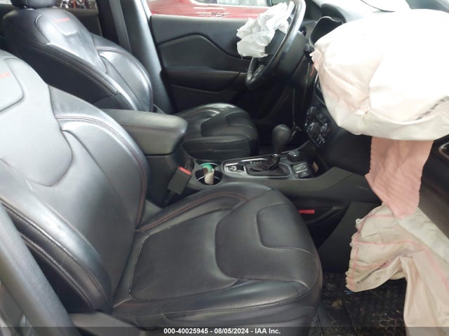 1C4PJMBX7KD186533 Jeep Cherokee Trailhawk Elite 4x4