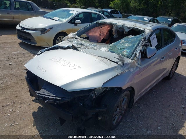 Hyundai Elantra Value Edition 2018 5NPD84LF2JH337324 Image 2