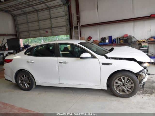 5XXGT4L33KG318621 KIA Optima Lx