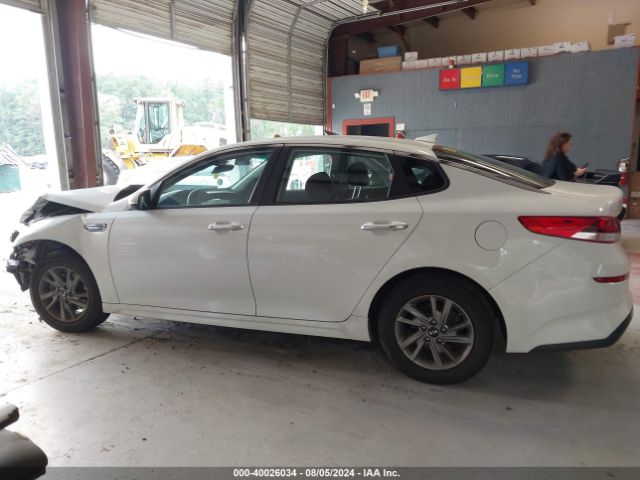5XXGT4L33KG318621 KIA Optima Lx