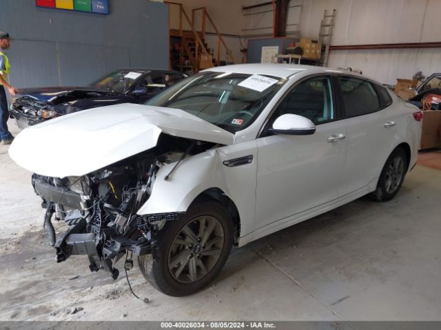 5XXGT4L33KG318621 KIA Optima Lx
