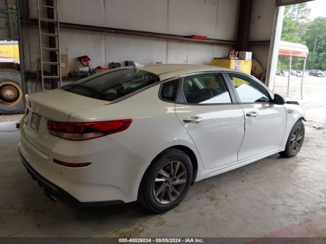 5XXGT4L33KG318621 KIA Optima Lx