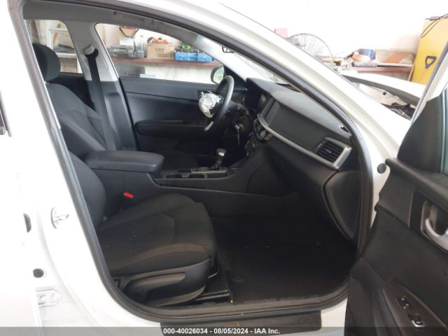 5XXGT4L33KG318621 KIA Optima Lx