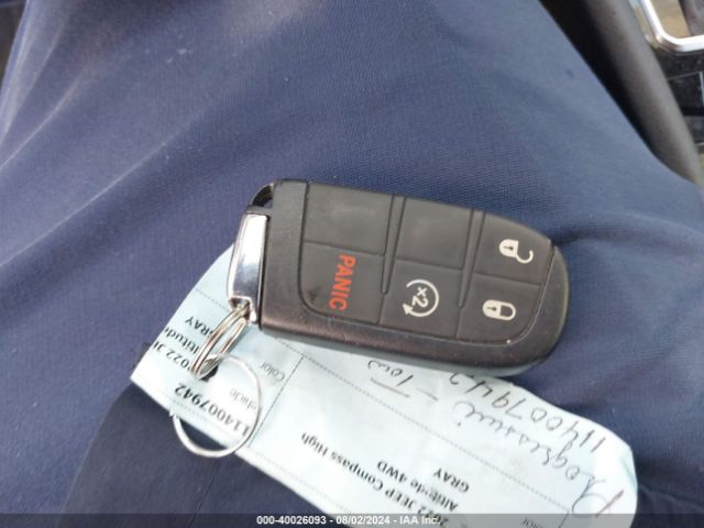 3C4NJDCB4NT104766 Jeep Compass Limited 4x4