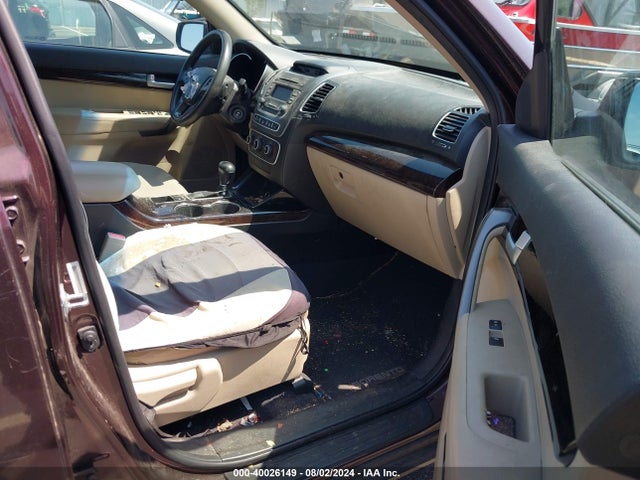 KIA Sorento Lx V6 2015 5XYKTDA72FG604672 Image 5