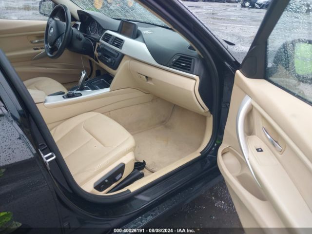 WBA3C3G50ENR25702 BMW 320i Xdrive