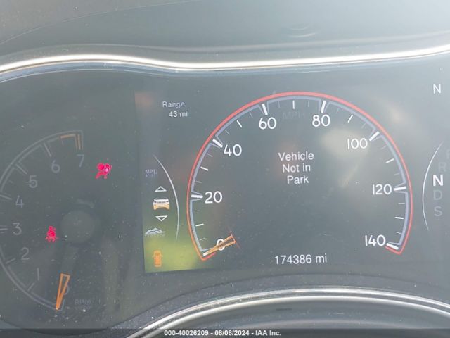 1C4RJFCG2FC648267 Jeep Grand Cherokee Overland