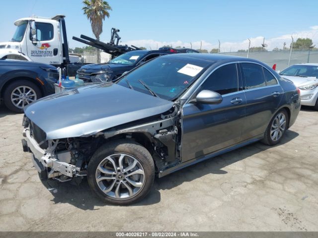 55SWF4JB7HU233014 Mercedes-Benz C 300 Luxury/sport