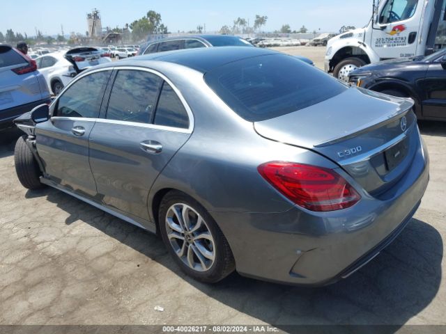 55SWF4JB7HU233014 Mercedes-Benz C 300 Luxury/sport