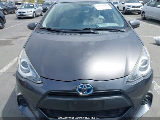 JTDKDTB39F1096655 Toyota Prius C One