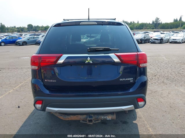 JA4AZ3A3XGZ029509 Mitsubishi Outlander Se