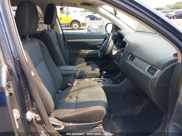 2016 MITSUBISHI OUTLANDER JA4AZ3A3XGZ029509 Photo 4