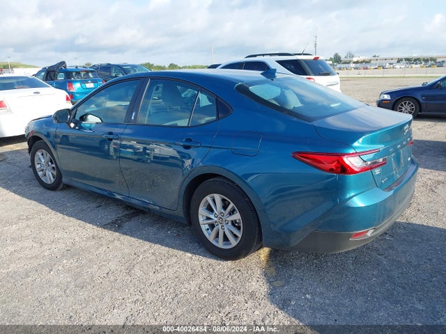 Toyota CAMRY LE 2025 4T1DAACK7SU518311 Image 3