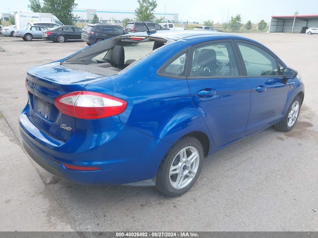Ford FIESTA SE 2019 3FADP4BJXKM164145 Image 4