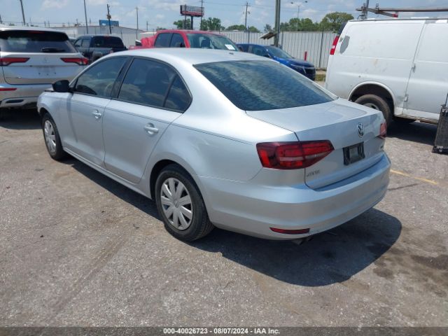 3VW267AJ8GM309601 Volkswagen Jetta 1.4t S