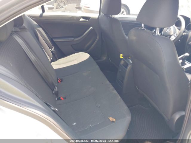 3VW267AJ8GM309601 Volkswagen Jetta 1.4t S