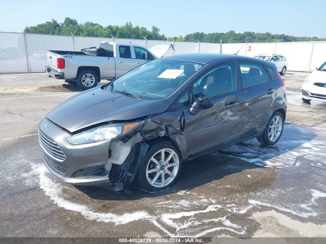Ford FIESTA SE 2019 3FADP4EJ0KM105827 Image 2