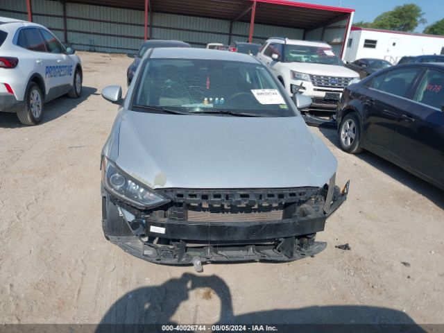 5NPD84LFXJH219649 Hyundai ELANTRA SEL