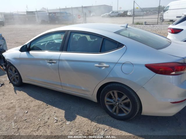 5NPD84LFXJH219649 Hyundai ELANTRA SEL