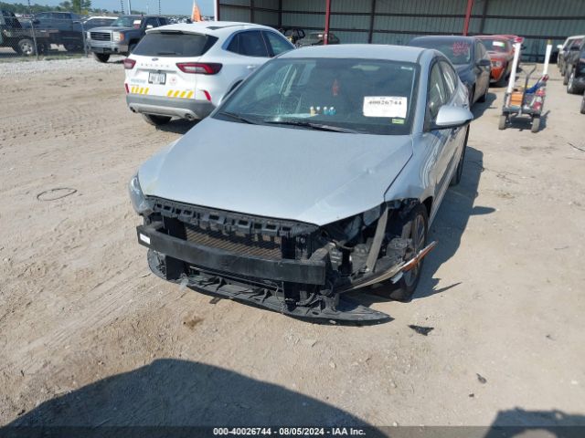 5NPD84LFXJH219649 Hyundai ELANTRA SEL