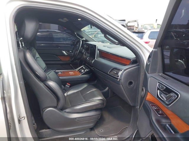 5LMJJ2NT6KEL07395 Lincoln Navigator Standard