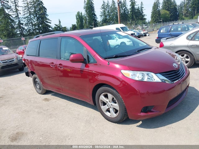Toyota Sienna Le V6 8 Passenger 2014 5TDKK3DCXES447626 главное изображение