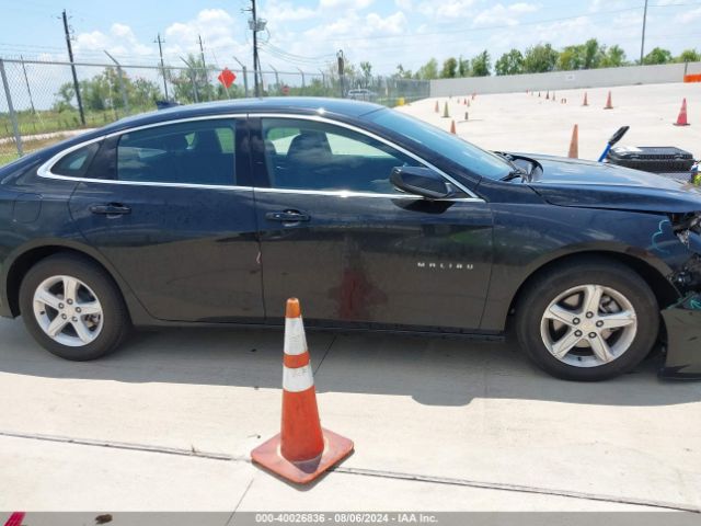 1G1ZD5ST8NF151326 Chevrolet Malibu Fwd Lt