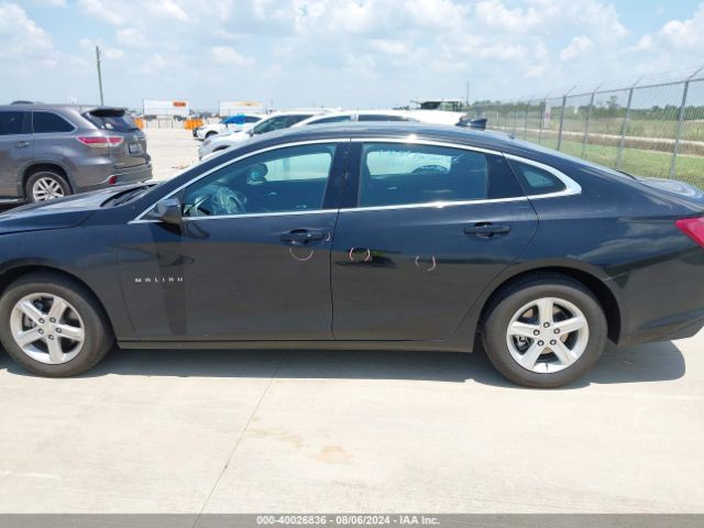 1G1ZD5ST8NF151326 Chevrolet Malibu Fwd Lt