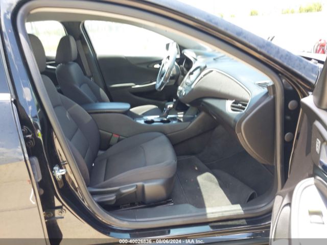 1G1ZD5ST8NF151326 Chevrolet Malibu Fwd Lt