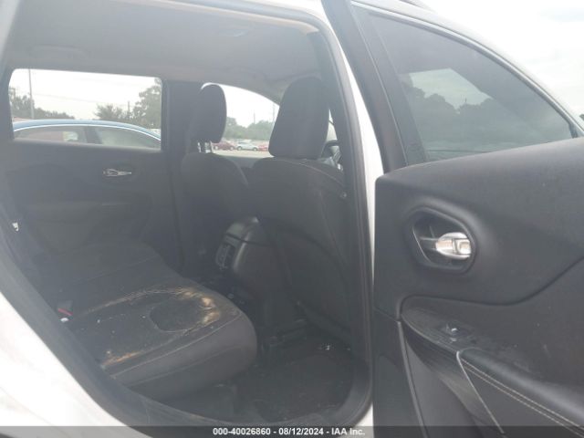 1C4PJMCS5FW501410 Jeep Cherokee Latitude