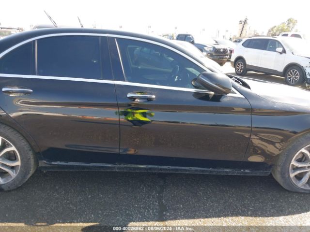 W1KWF8DB6MR644774 Mercedes-Benz C 300 Sedan