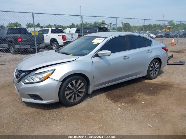 Nissan Altima 2.5 Sv 2017 1N4AL3AP6HC229422 Image 2