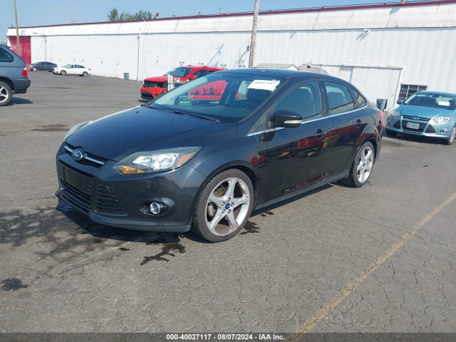 Ford Focus Titanium 2014 1FADP3J28EL156426 Image 2