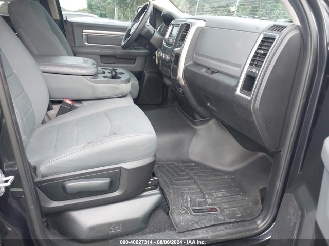 1C6RR7GT6HS515940 RAM 1500 Slt Quad Cab 4x4 6'4 Box
