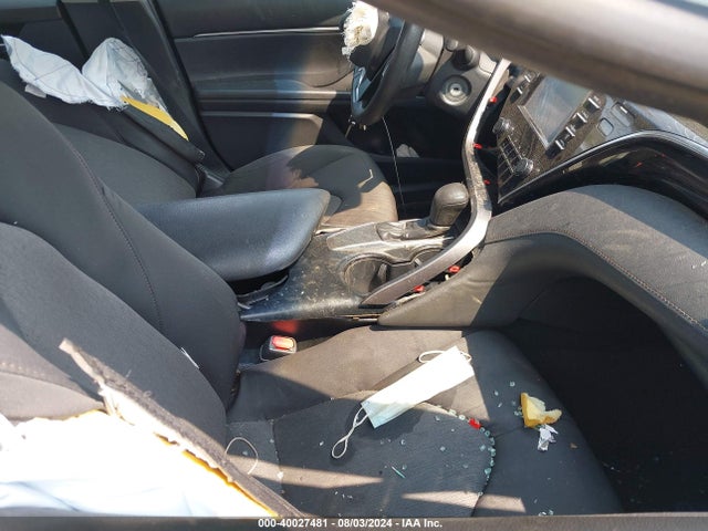 Toyota CAMRY LE 2018 4T1B11HK2JU582836 Image 5