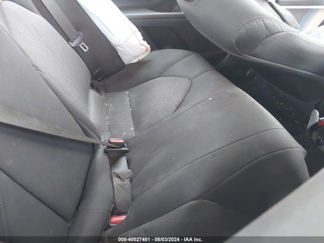 Toyota CAMRY LE 2018 4T1B11HK2JU582836 Image 8