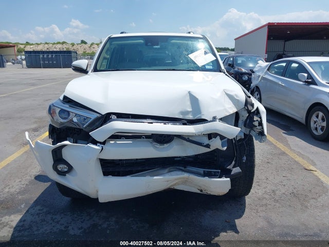 Toyota 4runner Sr5 Premium 2022 JTEFU5JR4N5253983 Image 12