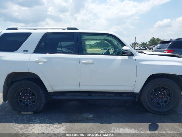 Toyota 4runner Sr5 Premium 2022 JTEFU5JR4N5253983 Image 13