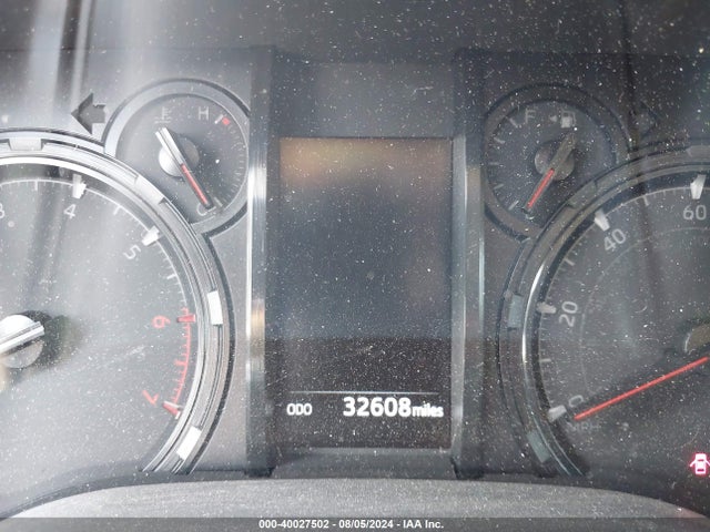 Toyota 4runner Sr5 Premium 2022 JTEFU5JR4N5253983 Image 15