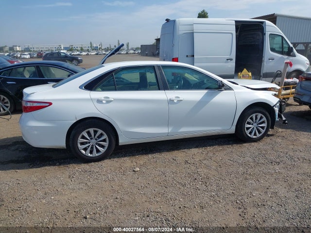 Toyota CAMRY LE 2016 4T4BF1FK7GR580924 Image 14