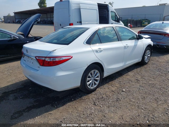Toyota CAMRY LE 2016 4T4BF1FK7GR580924 Image 4