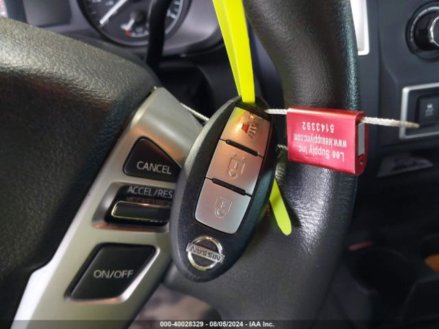 1N6AA1EK4HN553392 Nissan TITAN S