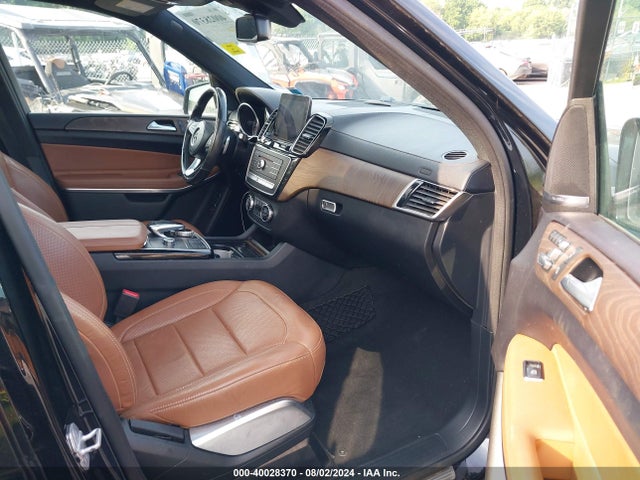 4JGDF7DE0HA795129 Mercedes-Benz Gls 550 4matic