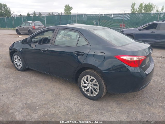 Toyota COROLLA LE 2018 2T1BURHE5JC054094 Image 3