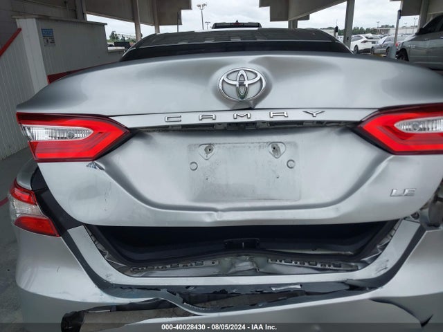 Toyota CAMRY LE 2018 4T1B11HK4JU586709 Image 17